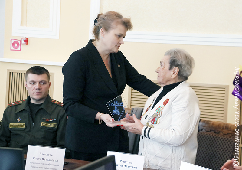 Поговорили о мире, истории, патриотизме