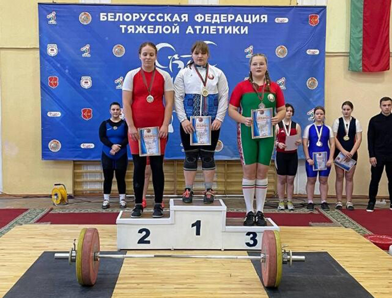 Новый успех рогачевских тяжелоатлетов