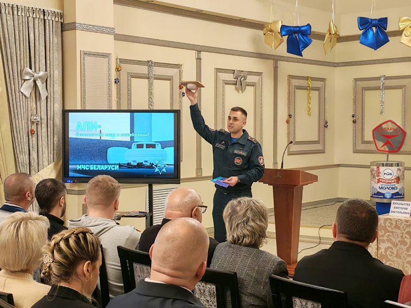 Спасение начинается с предупреждения: рогачевские спасатели о необходимости установки пожарных извещателей