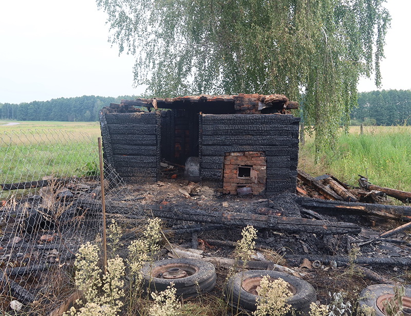 Аккуратно с печью. Пожар и ожог в один день