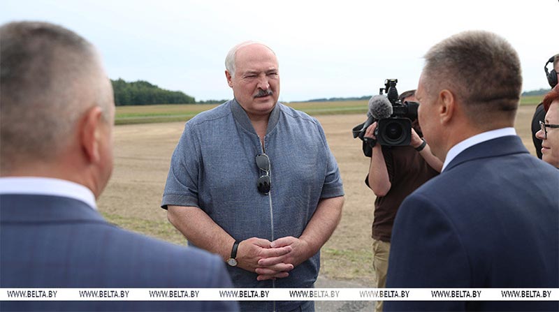 Лукашенко посетил Петриковский район. В центре внимания тематика АПК