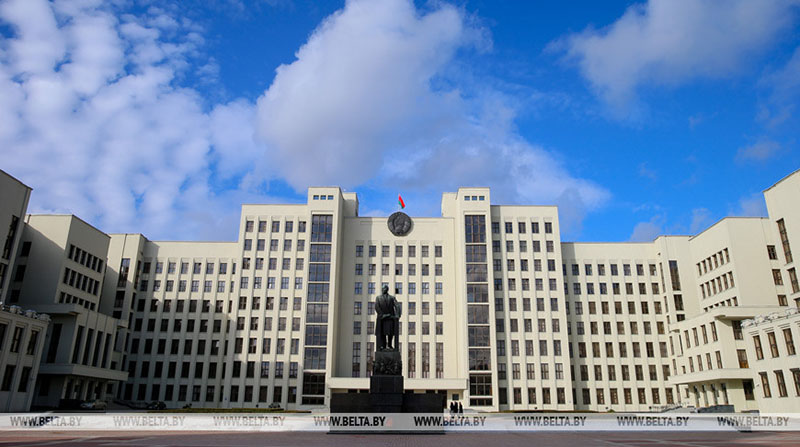 Совмин установил временный запрет на вывоз пшеничной муки и гречки