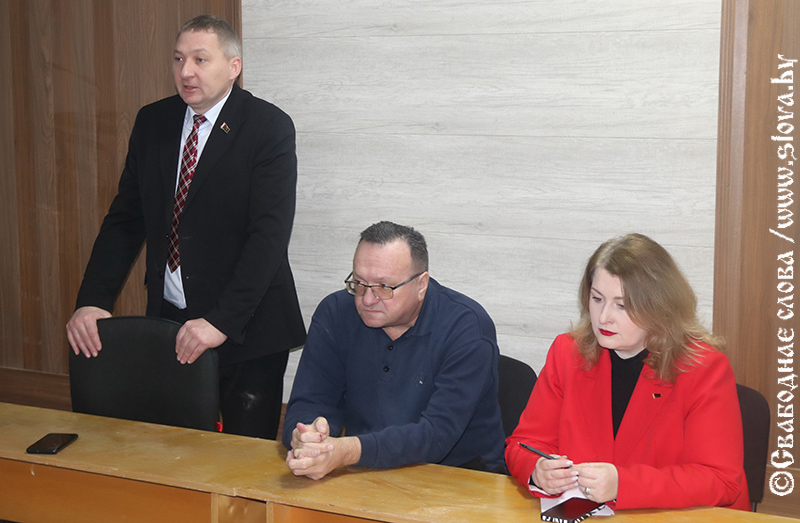 Председатель райисполкома Виталий Сушко встретился с рогачевцами