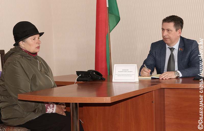 Член Совета Республики Национального собрания Республики Беларусь Андрей Шишкин провел в Рогачеве прием граждан