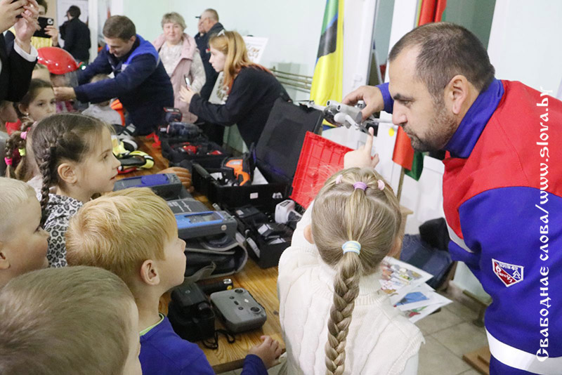 Прокачиваем навыки выживания: в Рогачеве проходит Единый день безопасности