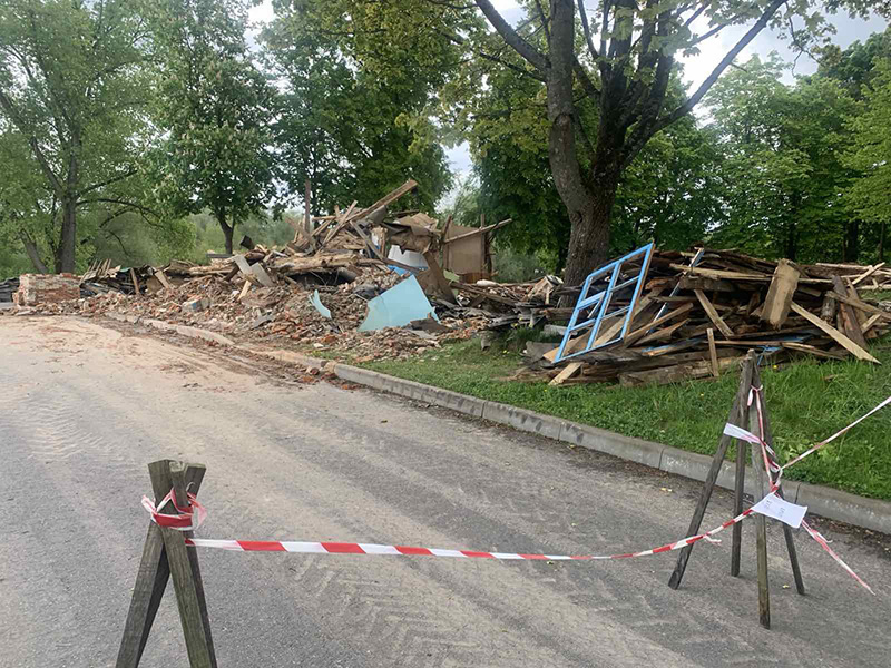 В Рогачеве демонтировали старую гребную базу. Скоро быть новой!