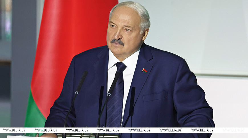 "Это - закон". Лукашенко об утверждении программы развития страны на ВНС