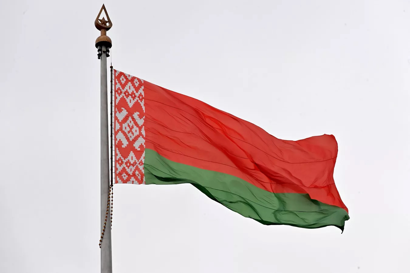 Поздравление с Днем Государственного флага, Государственного герба и Государственного гимна Республики Беларусь от руководства Гомельской области