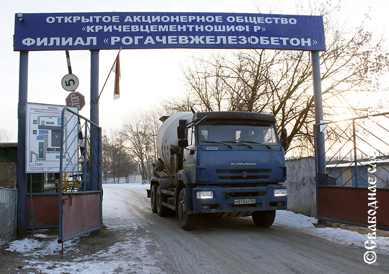От края до края  стоит крепко он –  Рогачевжелезобетон