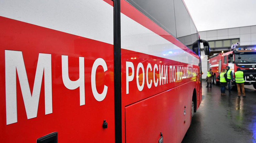 Крупный торговый центр загорелся в Подмосковье