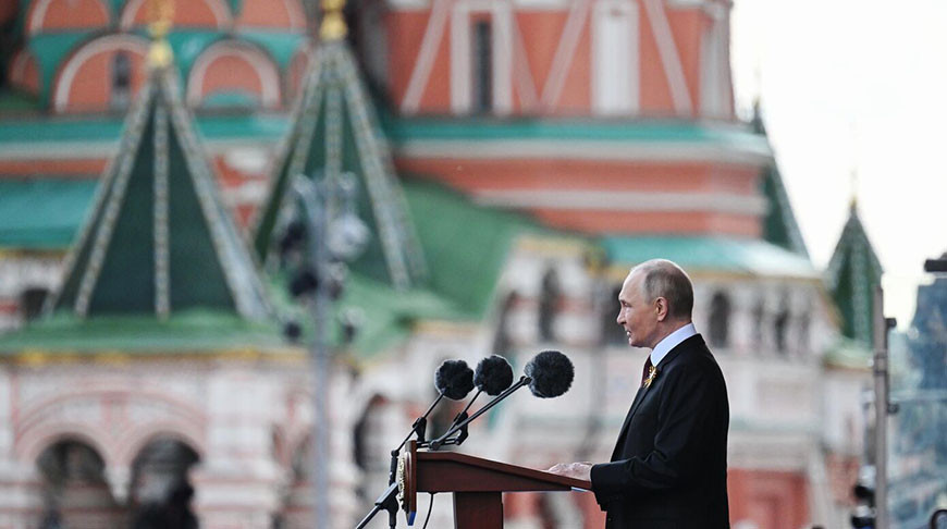 Путин: мы помним уроки войны и никогда не согласимся с попытками оболгать победителей
