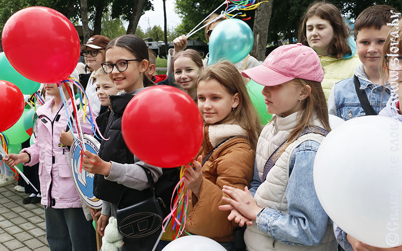 «Солнце в ладонях» согрело детвору радостью и весельем