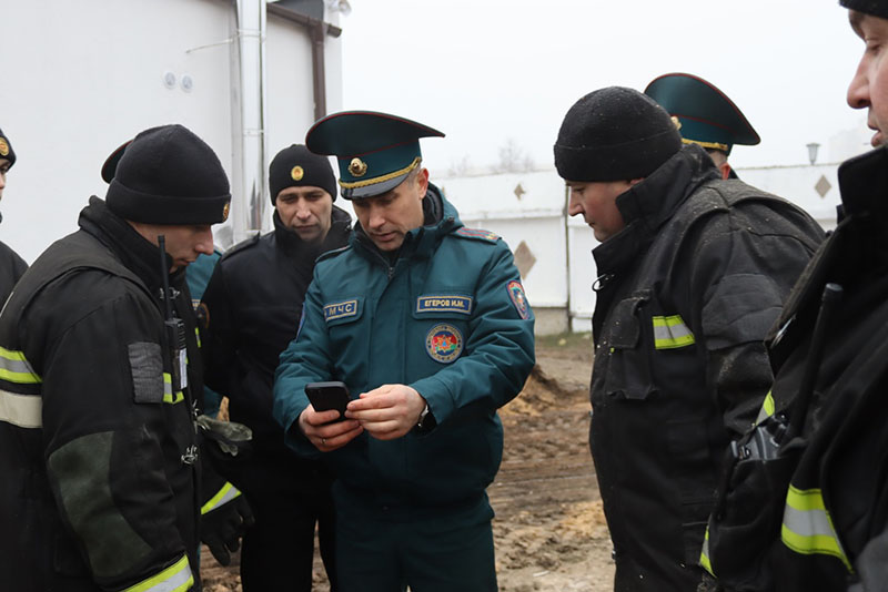 Иван Егеров посетил ПАСЧ №3 в Рогачеве