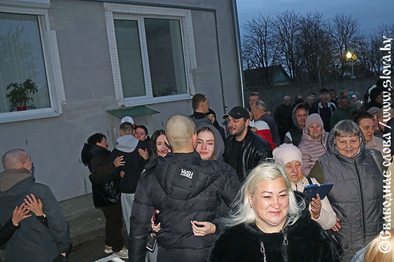 Первый пошел: рогачевцев проводили в армию