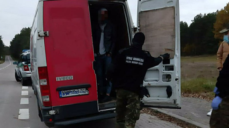 В Польше задержали украинца, перевозившего мигрантов из Ирака