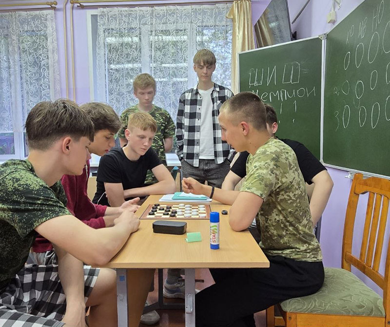 Сборы. Команда «подъем» вместо школьного звонка