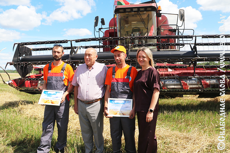 Спасибо за хлеб и за труд!
