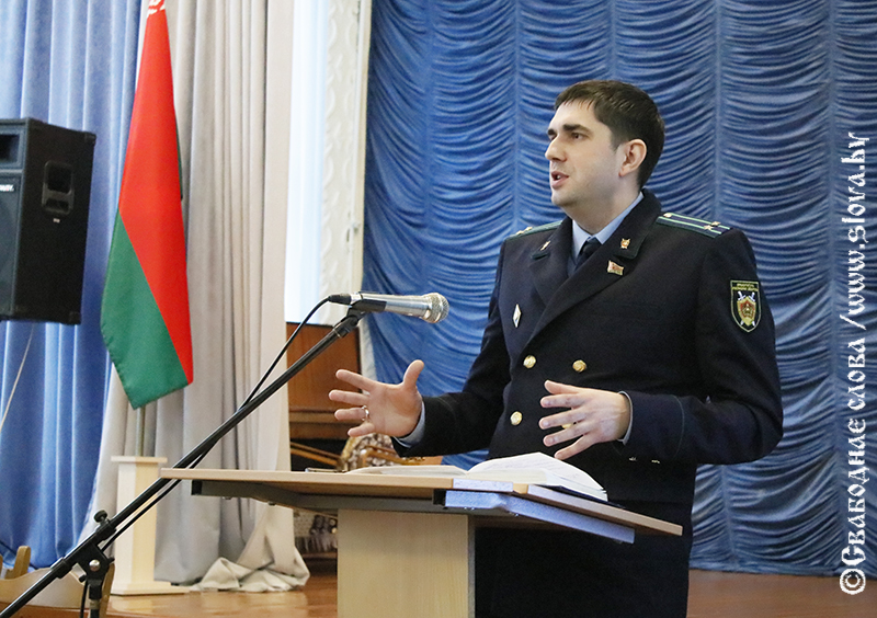 Воспитание в семье или школа справится?