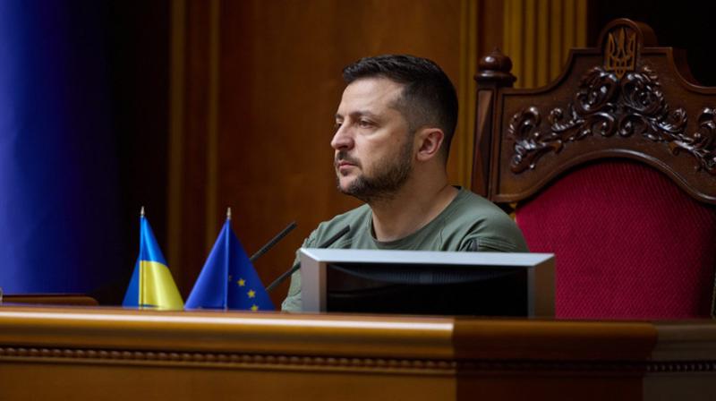 Зеленский заявил о намерении сменить правительство Украины