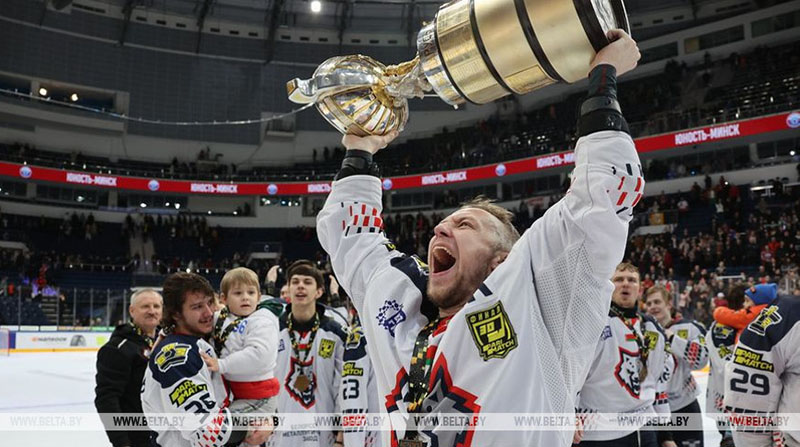 Жлобинский "Металлург" стал чемпионом Беларуси по хоккею