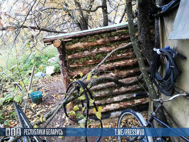 Серийный вор 6 лет скрывался от милиции в шалаше под Рогачевом