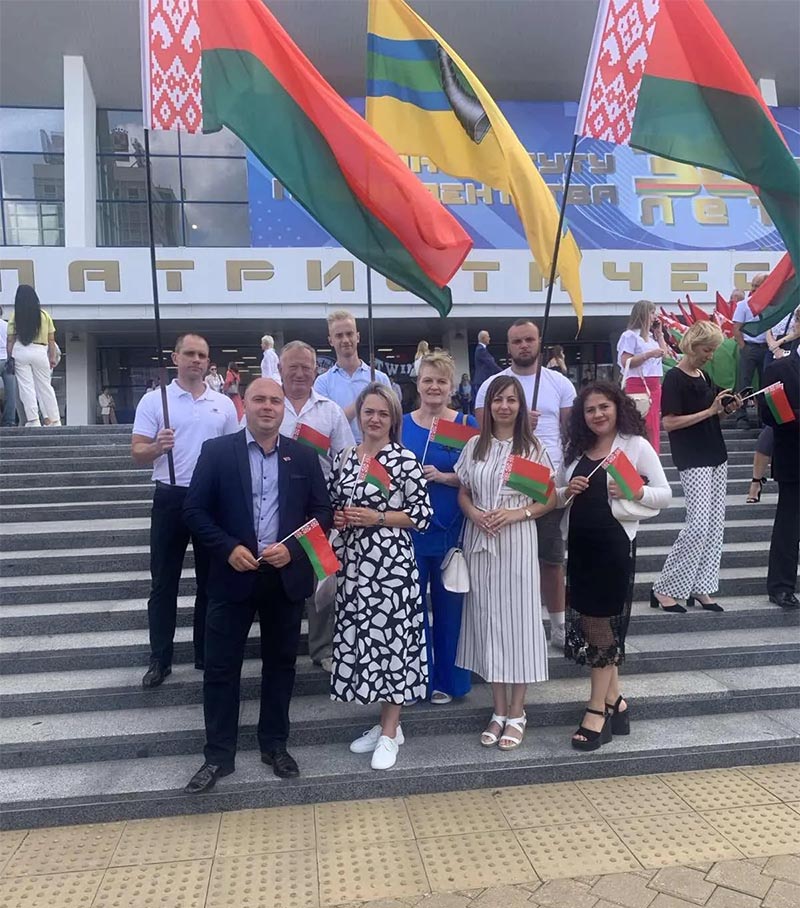 Фотофакт: Делегация Рогачевского района принимает участие в патриотическом форуме, посвященном 30-летию института президентства