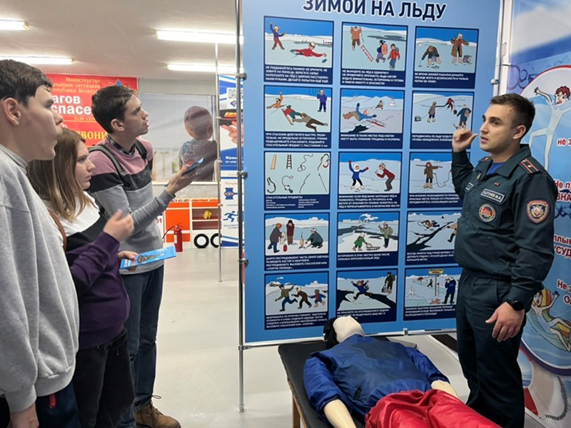 Рогачевские спасатели рассказали о безопасности под Новый год