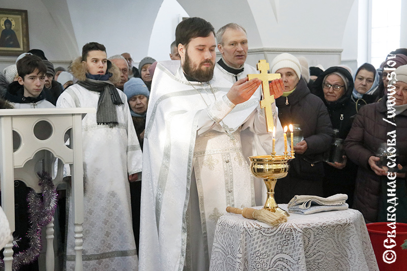 В храме и в проруби: рогачевцы отпраздновали Крещение