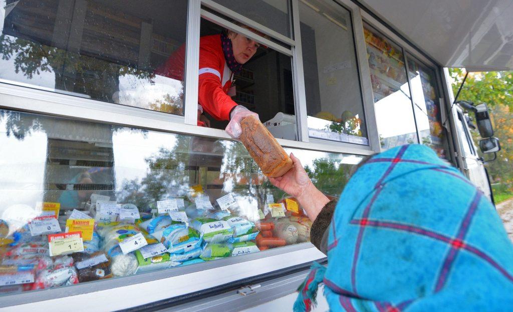 Продукты и воду доставит автолавка ОАО «Рогачевский МКК»